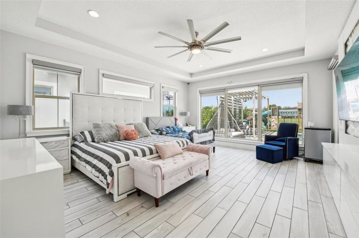 Image No.32-5 Bed House for sale