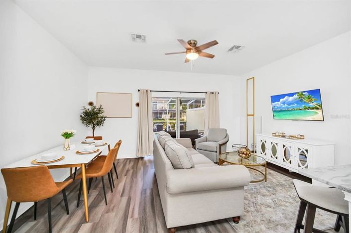 Image No.15-3 Bed Townhouse for sale