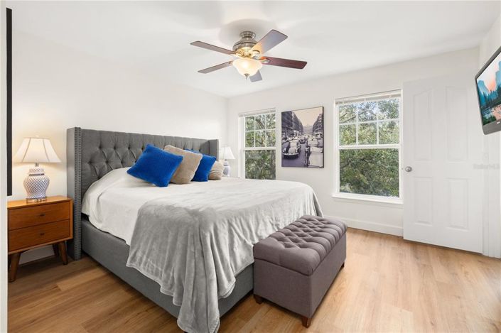 Image No.23-2 Bed Townhouse for sale