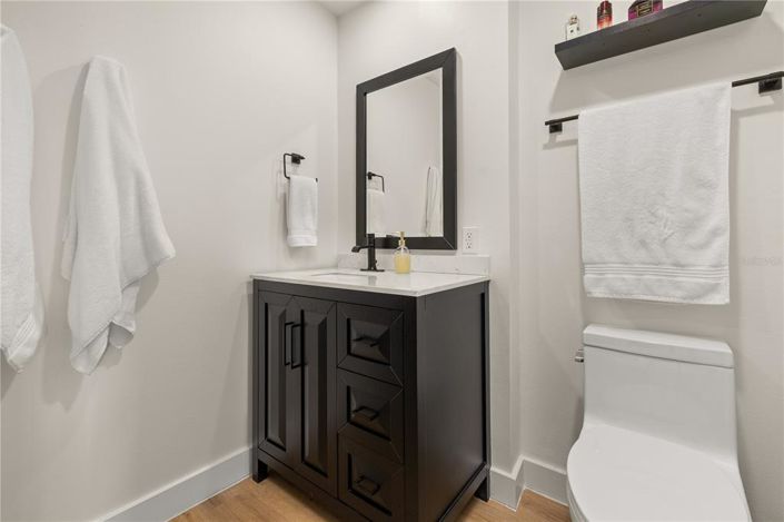 Image No.28-2 Bed Townhouse for sale