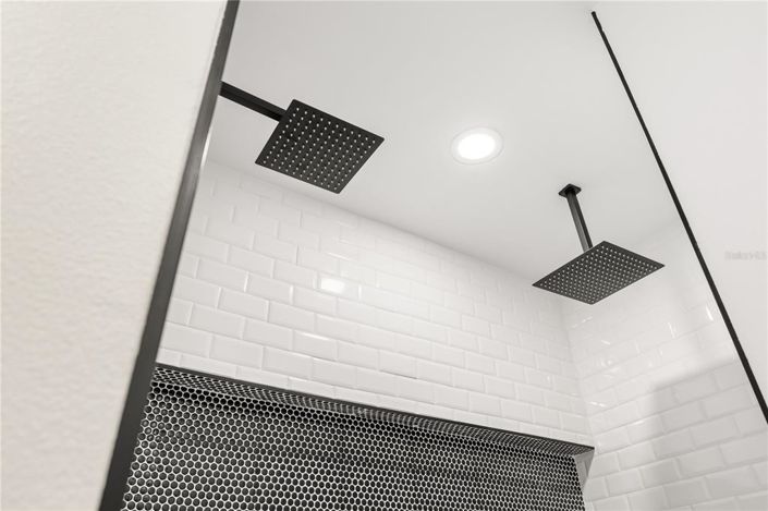 Image No.31-2 Bed Townhouse for sale