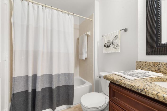 Image No.38-2 Bed Townhouse for sale