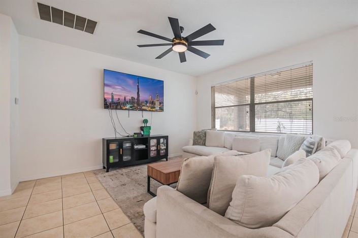 Image No.14-4 Bed House for sale