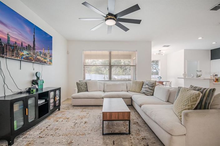 Image No.15-4 Bed House for sale