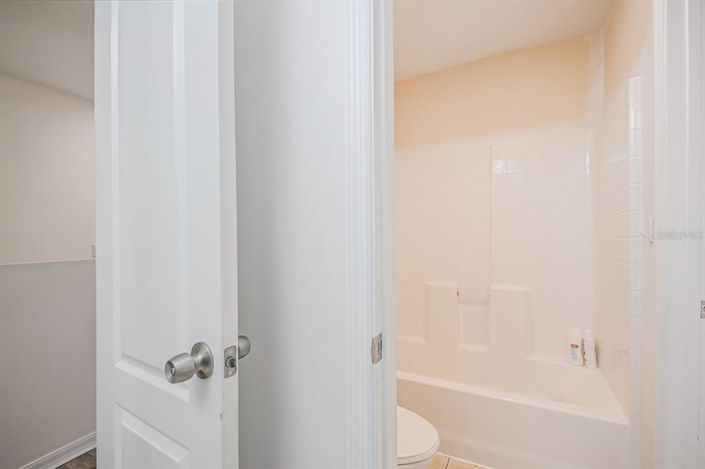 Image No.40-4 Bed House for sale