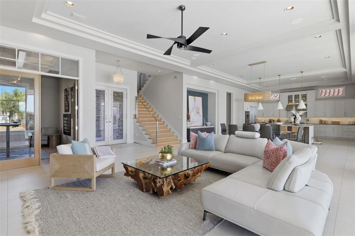 Image No.18-5 Bed House for sale