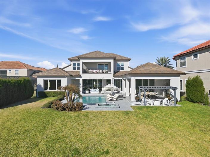 Image No.2-5 Bed House for sale