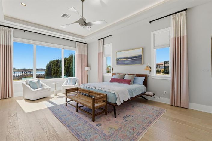 Image No.35-5 Bed House for sale