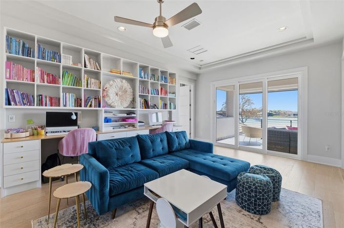 Image No.45-5 Bed House for sale