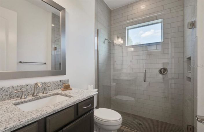 Image No.21-4 Bed House for sale