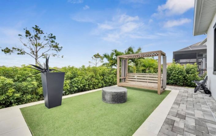 Image No.26-4 Bed House for sale