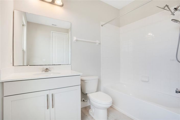 Image No.21-6 Bed House for sale