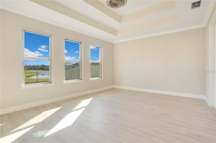 Image No.24-6 Bed House for sale