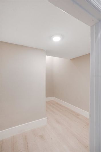 Image No.29-6 Bed House for sale