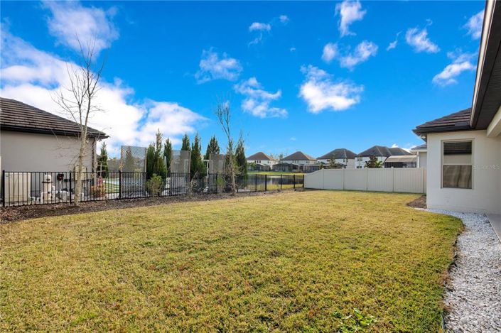 Image No.35-6 Bed House for sale