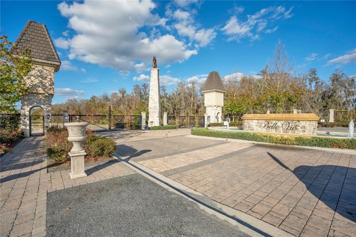 Image No.36-6 Bed House for sale