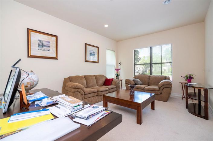 Image No.25-4 Bed House for sale