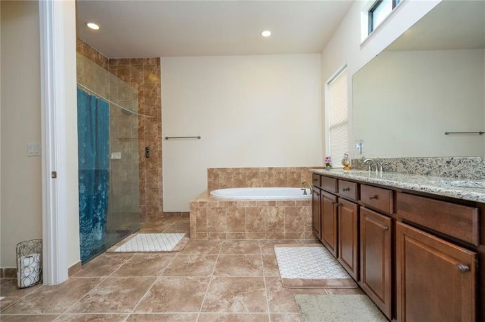 Image No.51-4 Bed House for sale