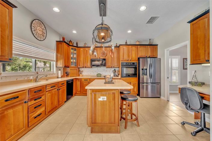 Image No.3-Maison de 5 chambres à vendre à Saint John