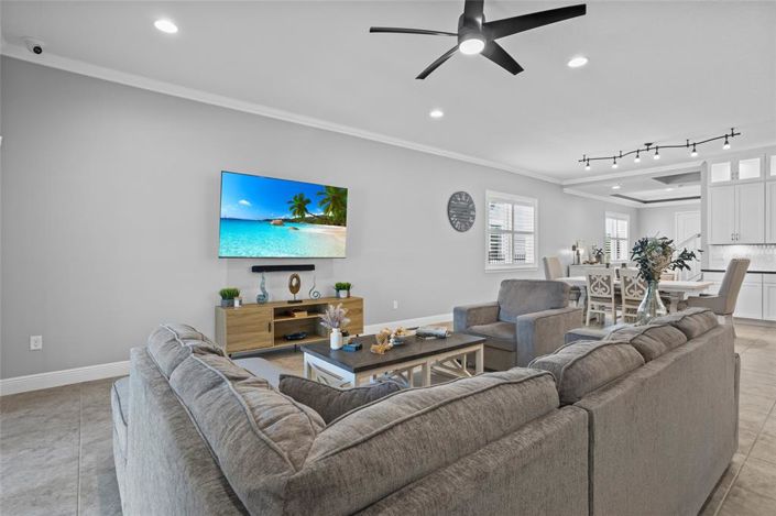 Image No.24-5 Bed House for sale