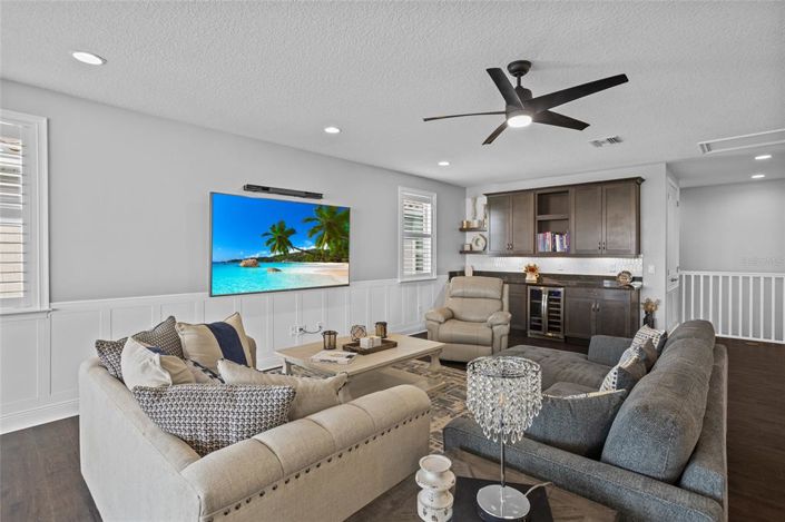 Image No.41-5 Bed House for sale