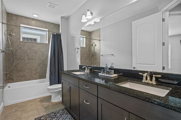 Image No.45-5 Bed House for sale