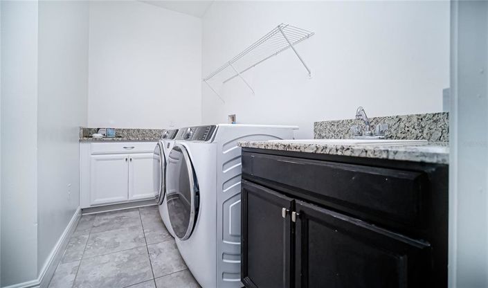 Image No.15-4 Bed House for sale