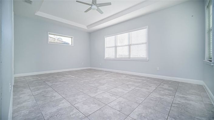 Image No.20-4 Bed House for sale