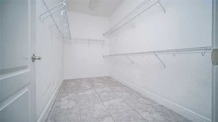 Image No.23-4 Bed House for sale