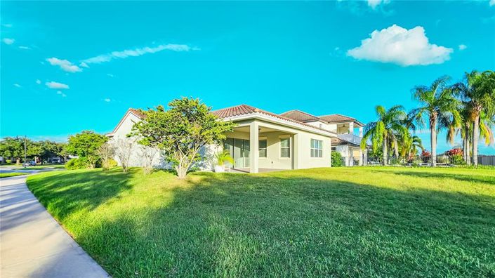 Image No.30-4 Bed House for sale