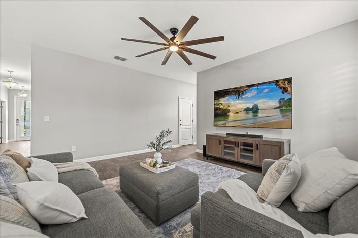 Image No.10-4 Bed House for sale