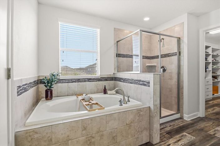 Image No.18-4 Bed House for sale