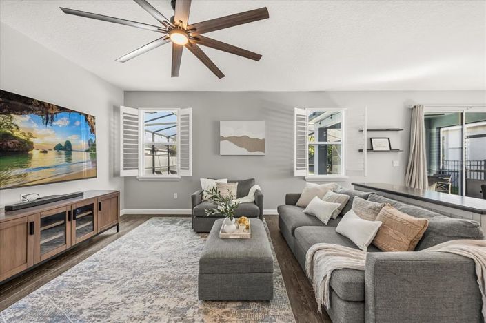 Image No.3-4 Bed House for sale