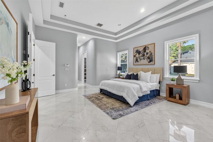 Image No.16-7 Bed House for sale