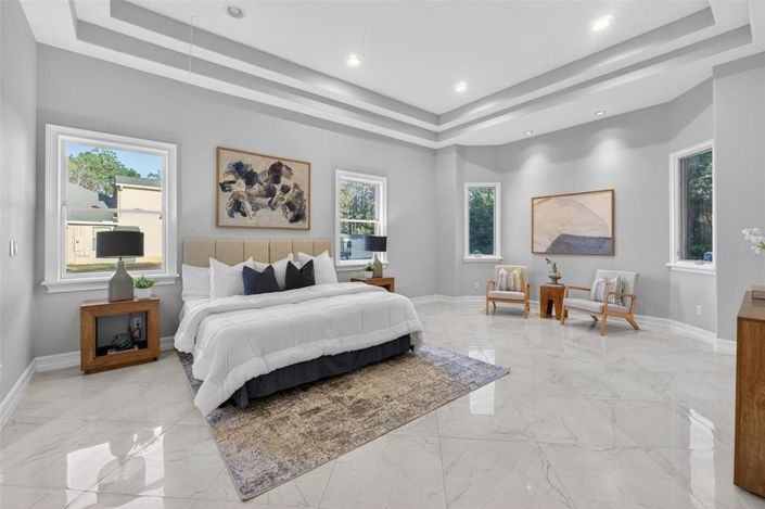 Image No.19-7 Bed House for sale