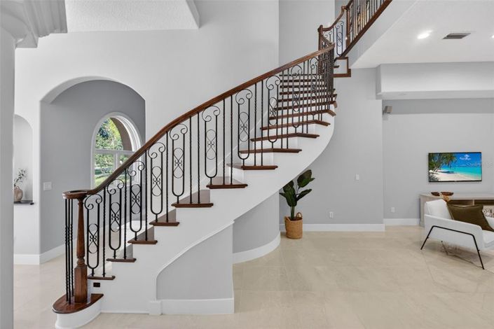 Image No.3-7 Bed House for sale