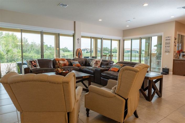 Image No.33-Maison de 4 chambres à vendre à Saint John