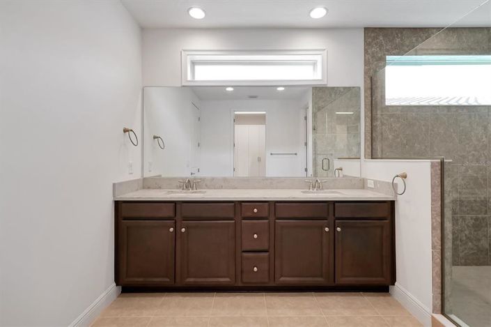 Image No.32-Maison de 5 chambres à vendre à Saint John