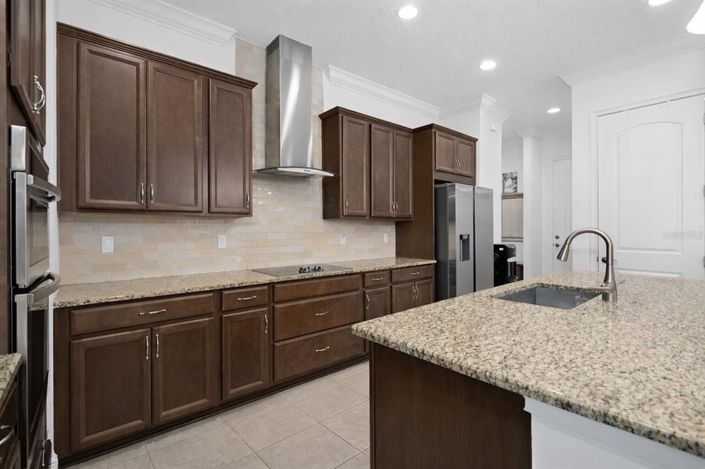 Image No.10-5 Bed House for sale