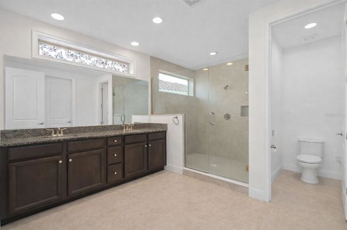 Image No.27-5 Bed House for sale