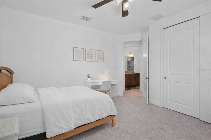 Image No.36-5 Bed House for sale