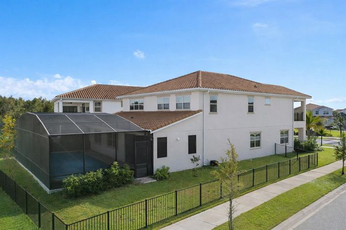 Image No.42-5 Bed House for sale