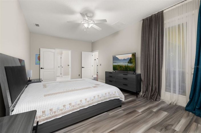 Image No.21-5 Bed House for sale