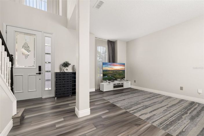 Image No.5-5 Bed House for sale