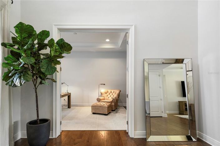 Image No.12-4 Bed House for sale