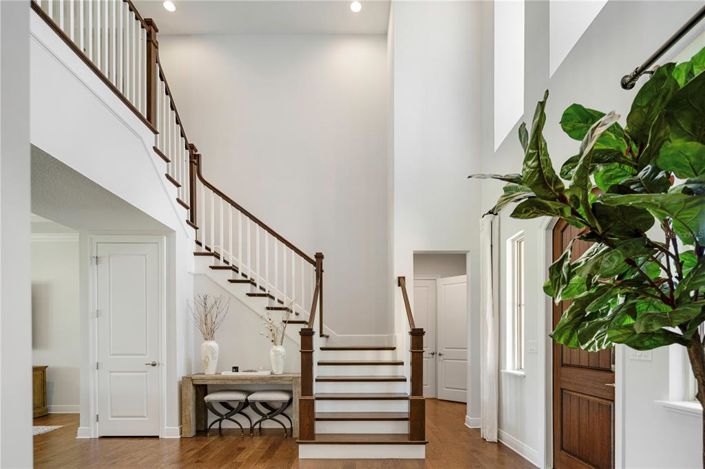 Image No.8-4 Bed House for sale