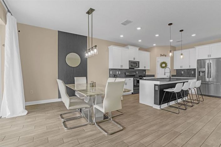 Image No.12-5 Bed House for sale