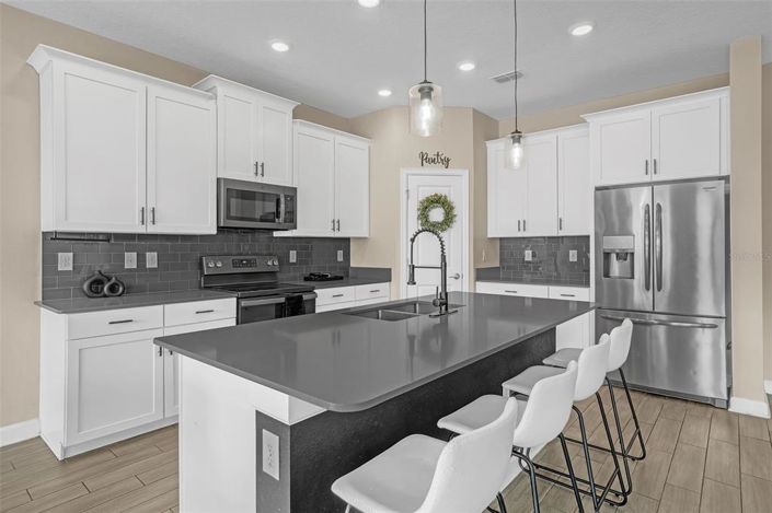 Image No.14-5 Bed House for sale