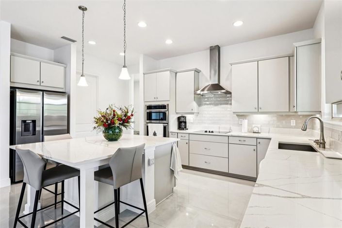 Image No.16-4 Bed House for sale