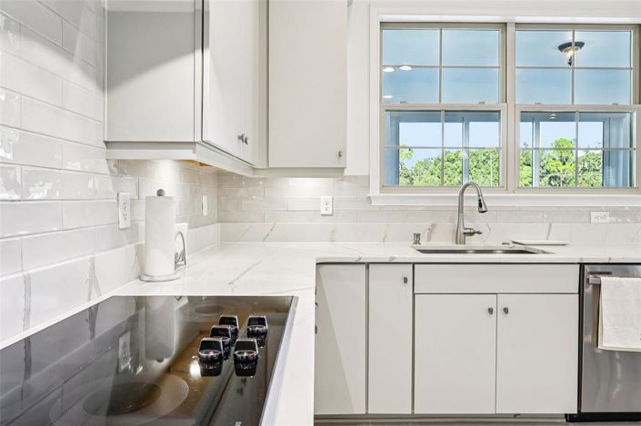 Image No.19-4 Bed House for sale